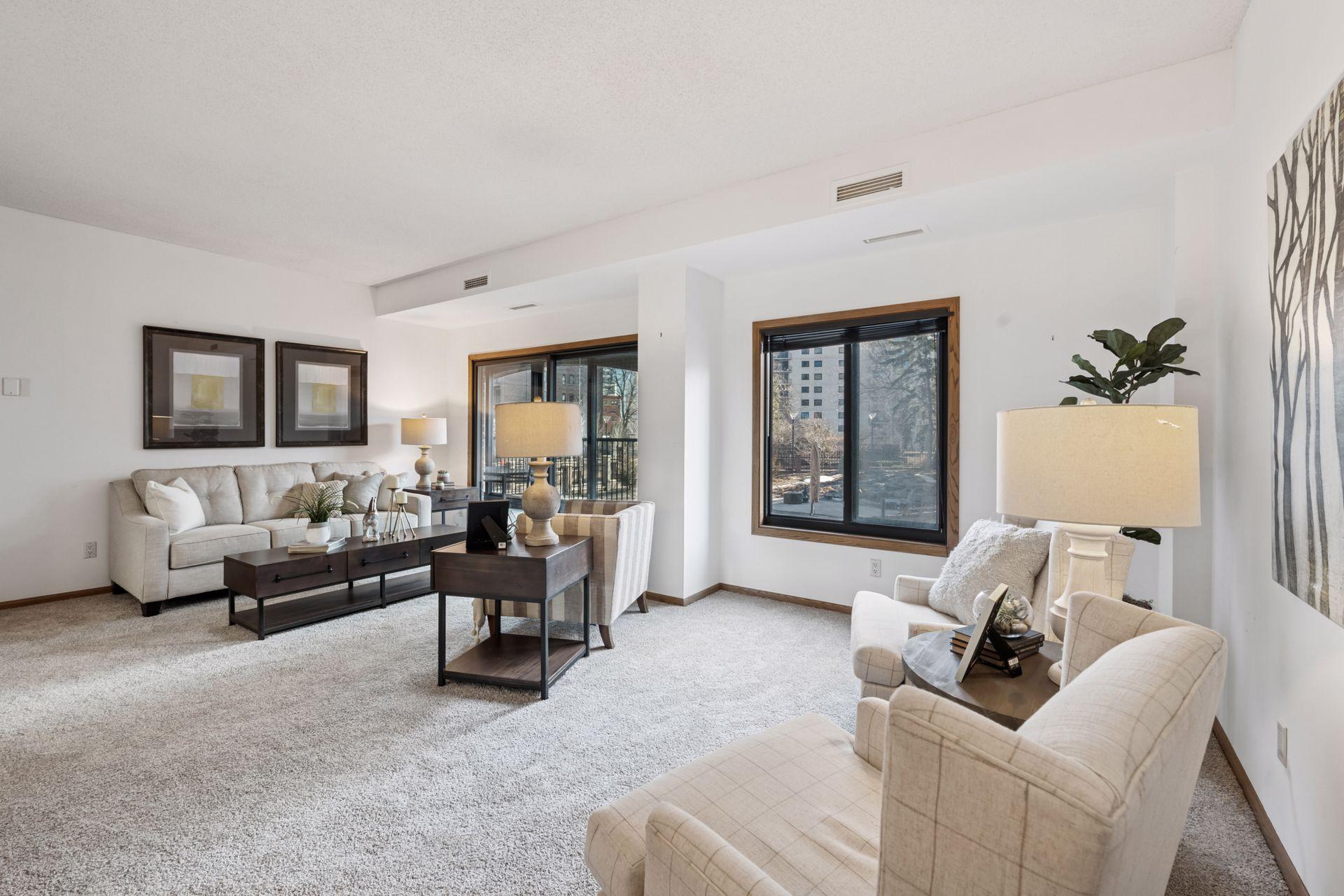 1235 Yale Place 207
