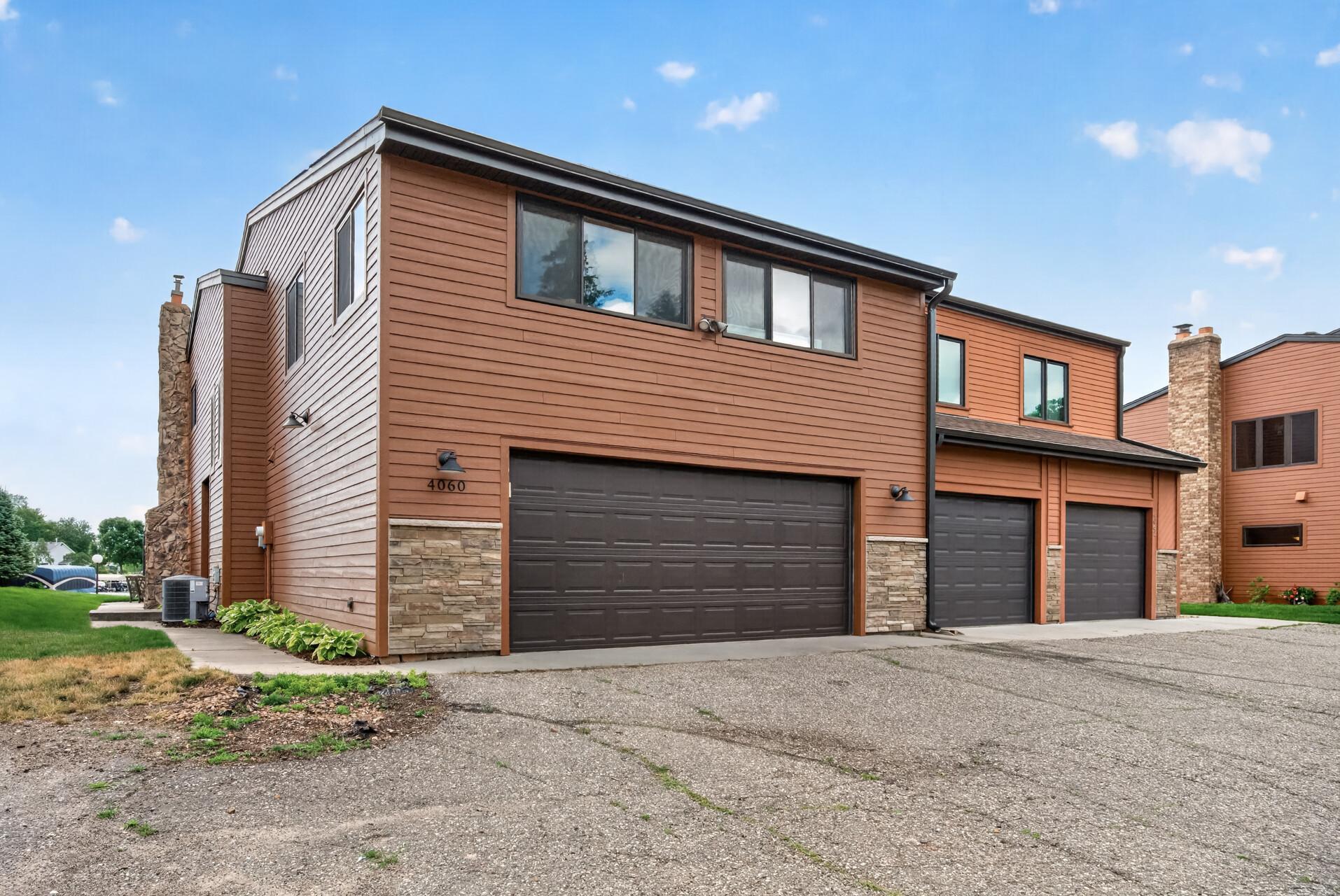 4060 Grainwood Trail NE