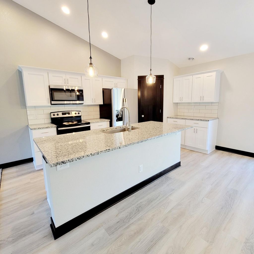 Photo of 1066 Cullen Street, Saint Peter, MN 56082 (MLS # 7054185)