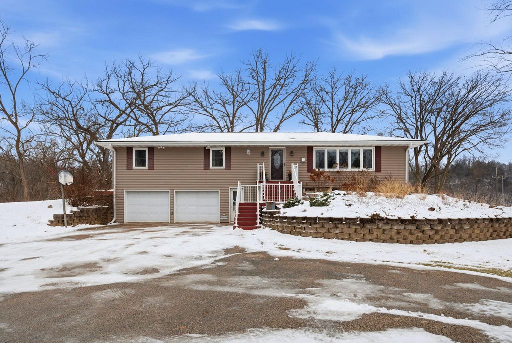Photo of 20818 Enterprise Valley Drive, Lewiston, MN 55952 (MLS # 6825956)