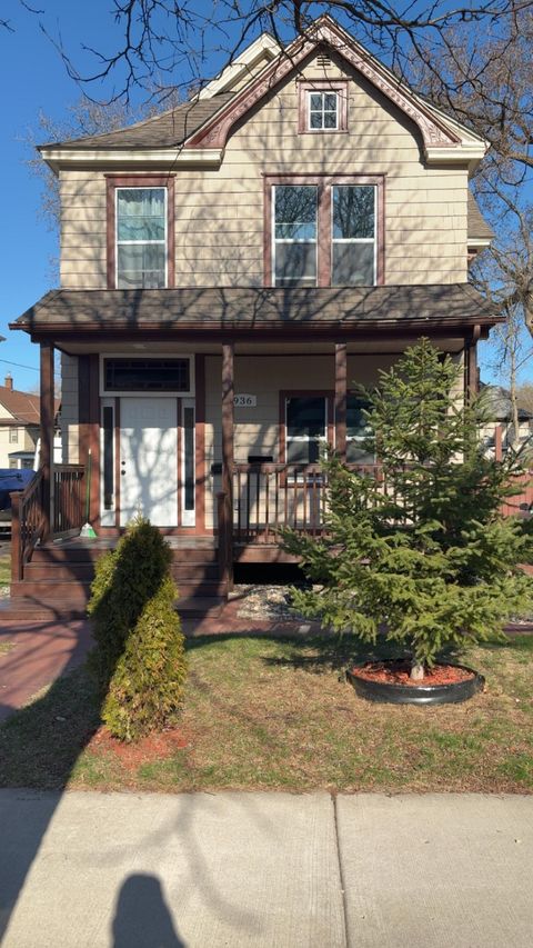 936 Desoto Street Saint Paul MN 55130