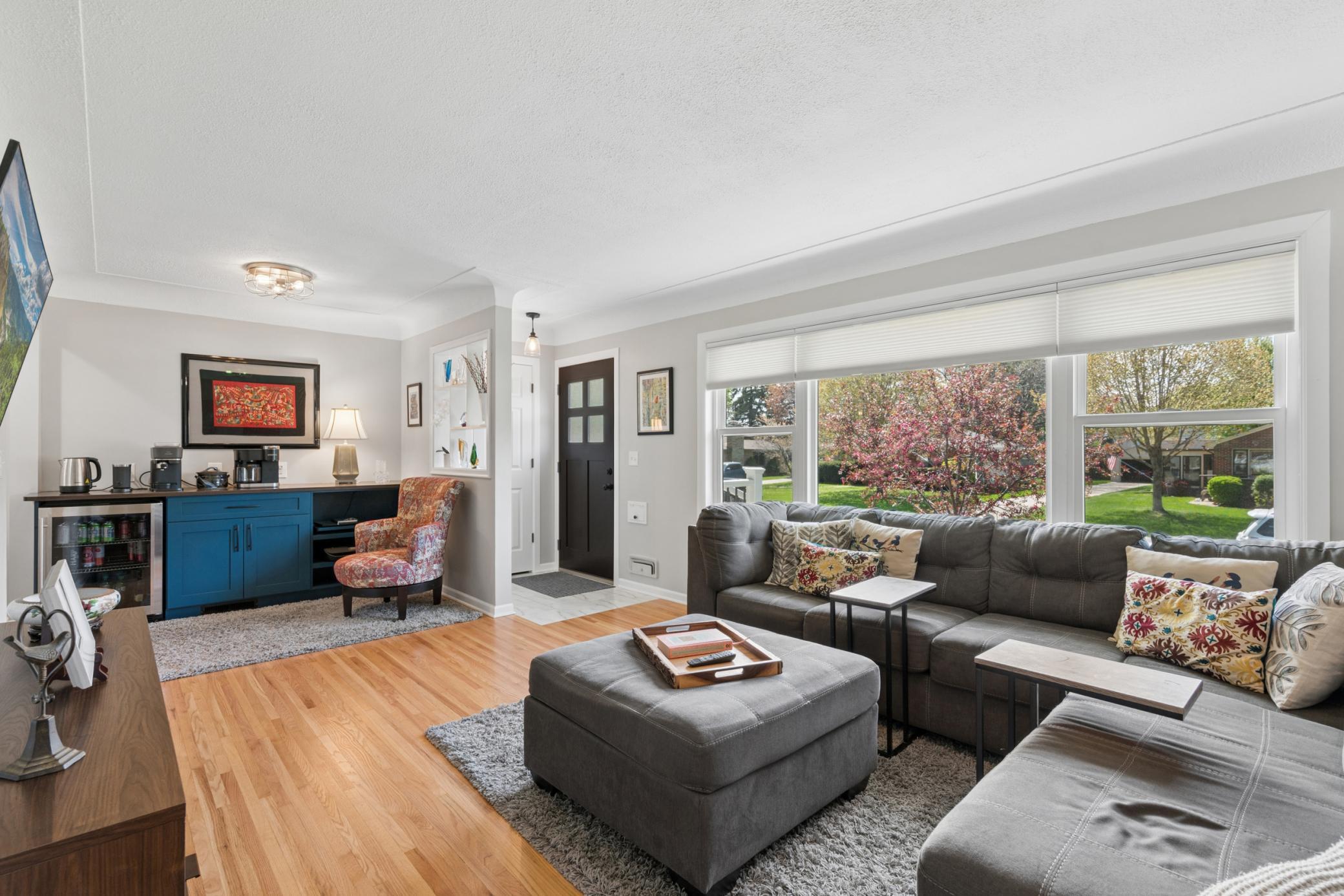 2505 W Armour Terrace