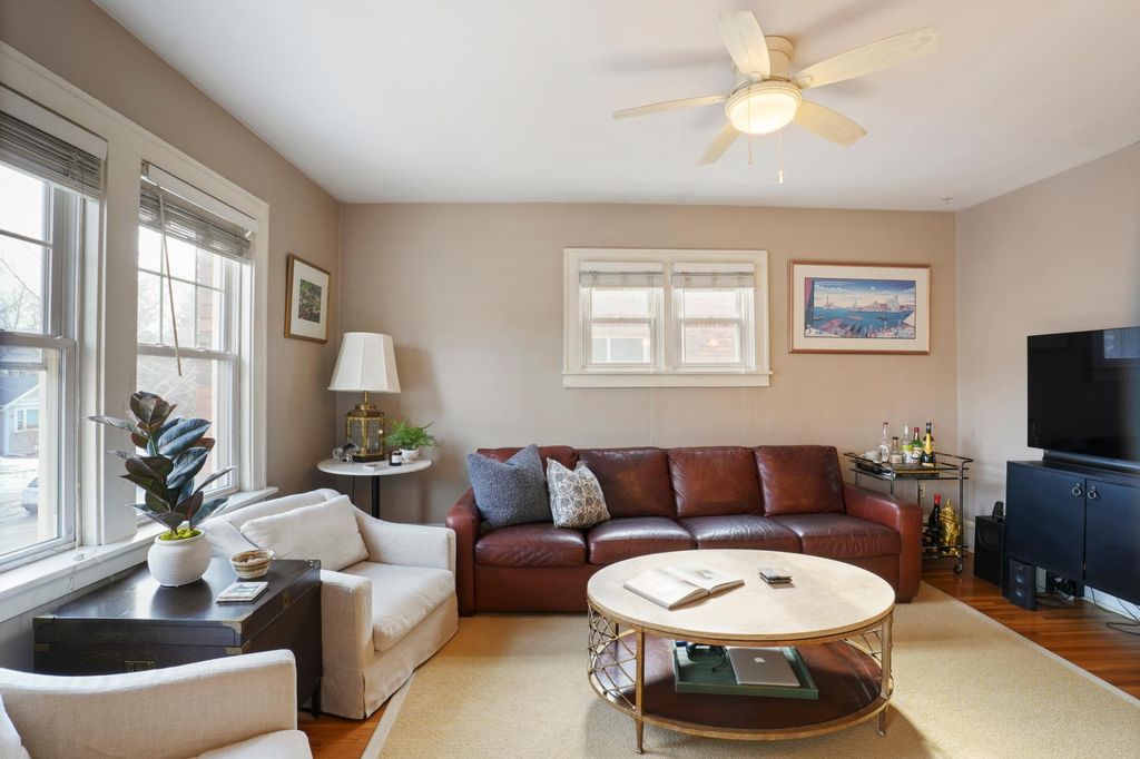 Photo of 3520 Emerson Avenue S #202, Minneapolis, MN 55408 (MLS # 7022086)