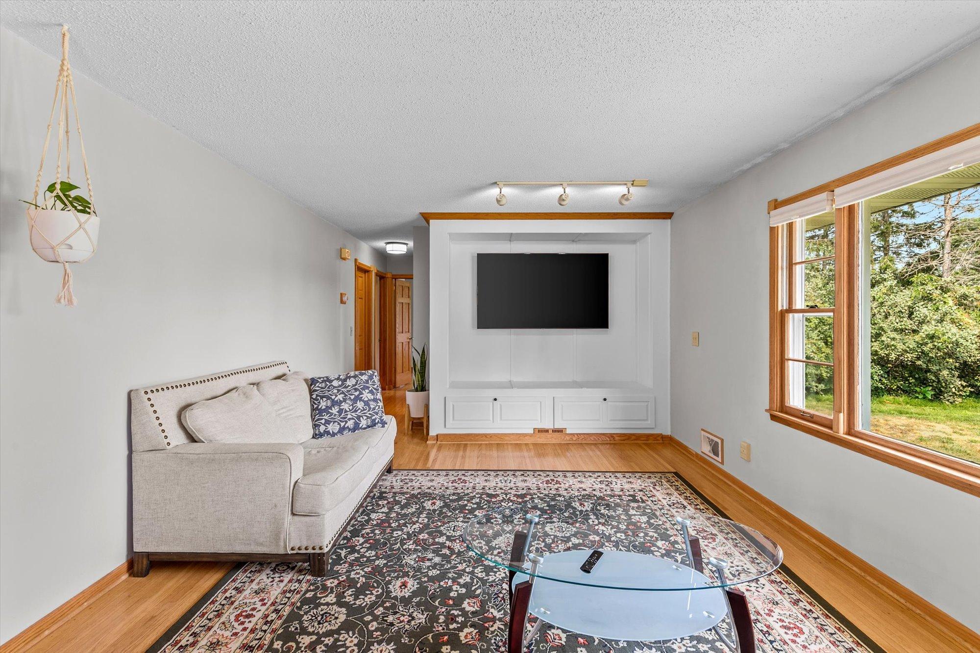 1166 Main Street
