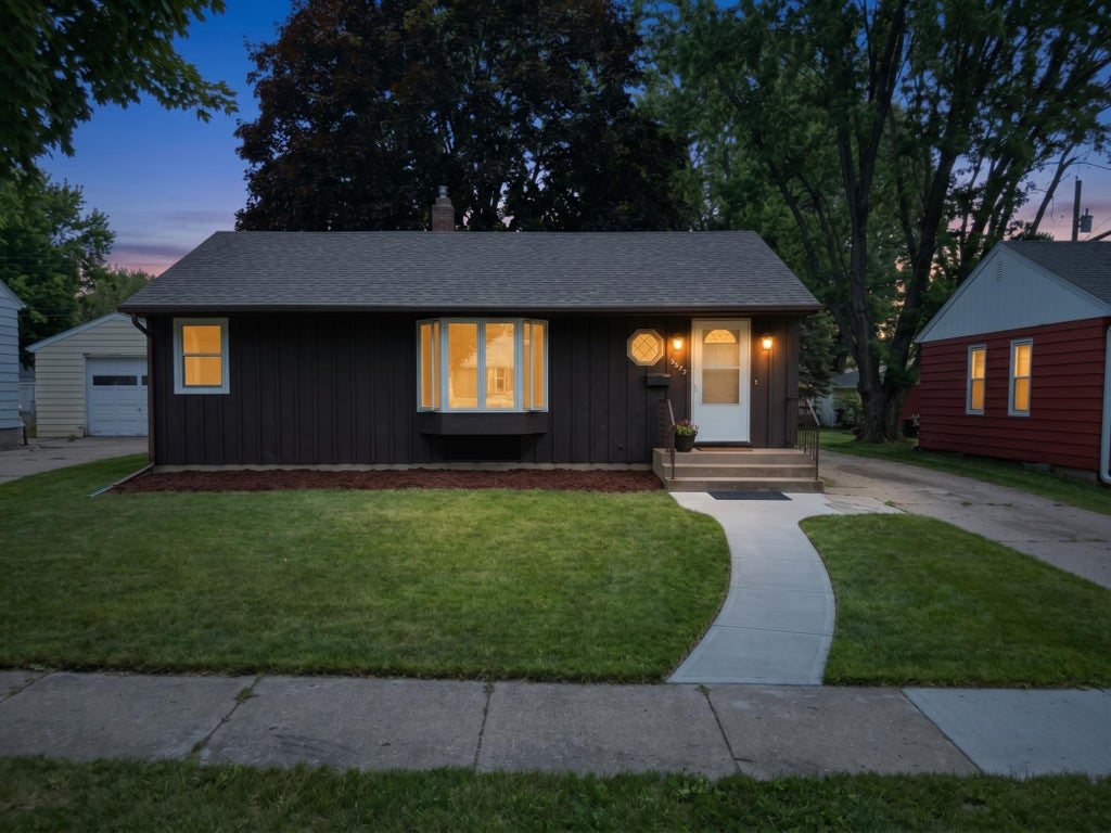 Photo of 2042 Clear Avenue, Saint Paul, MN 55119 (MLS # 7156797)