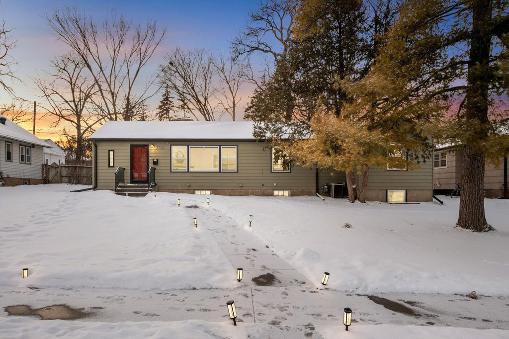 Photo of 2710 Salem Avenue, Saint Louis Park, MN 55416 (MLS # 7002595)