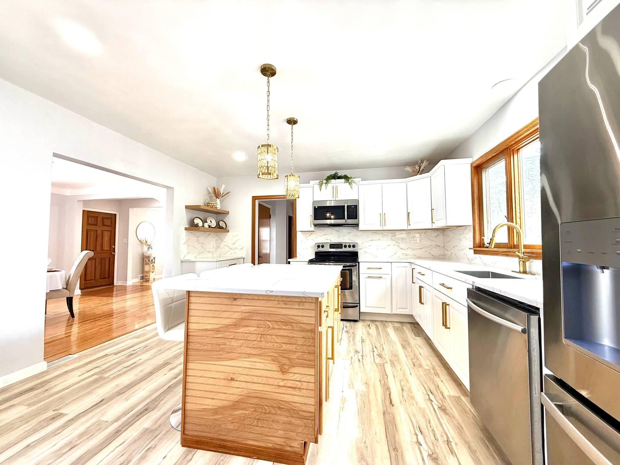 590 Highway 36 W