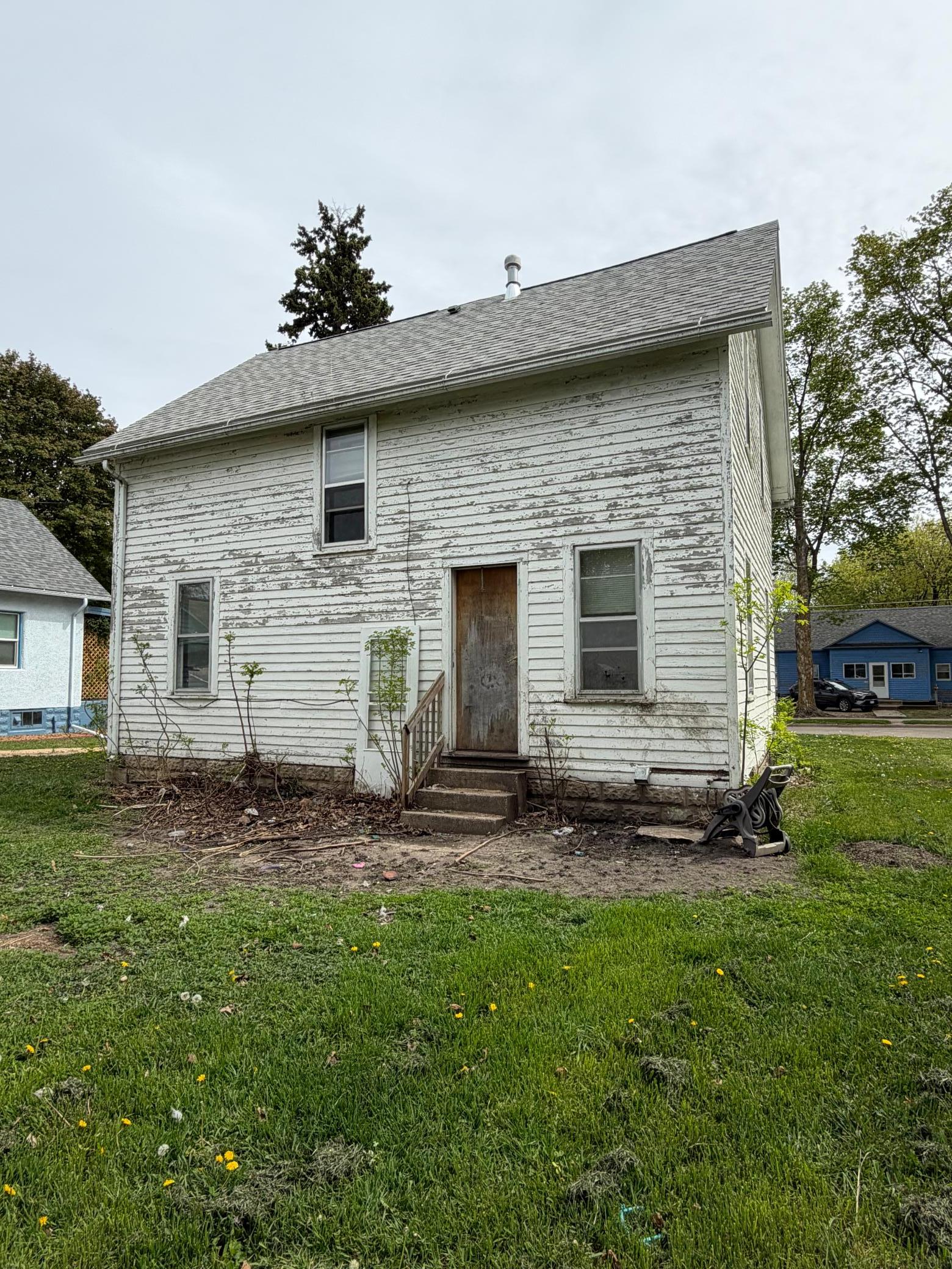 413 Budd Street