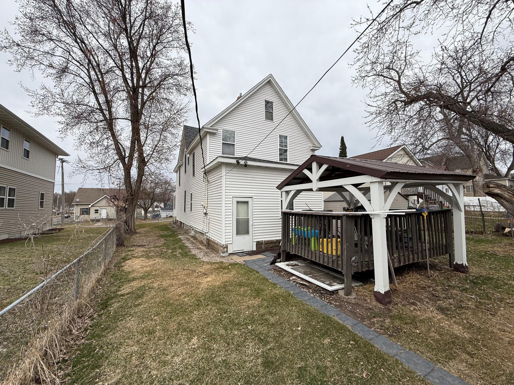 588 York Avenue