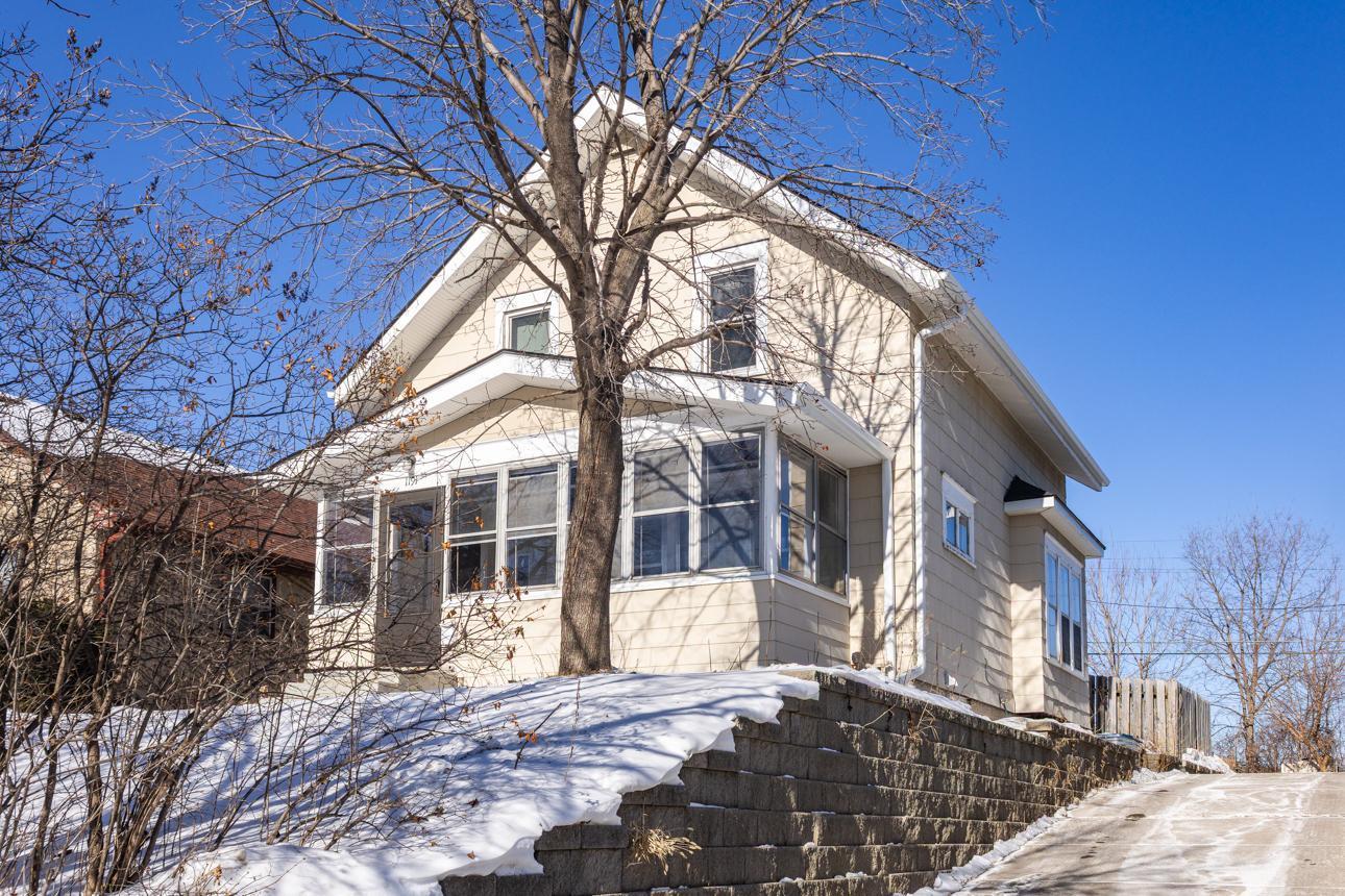 1191 Minnehaha Avenue W