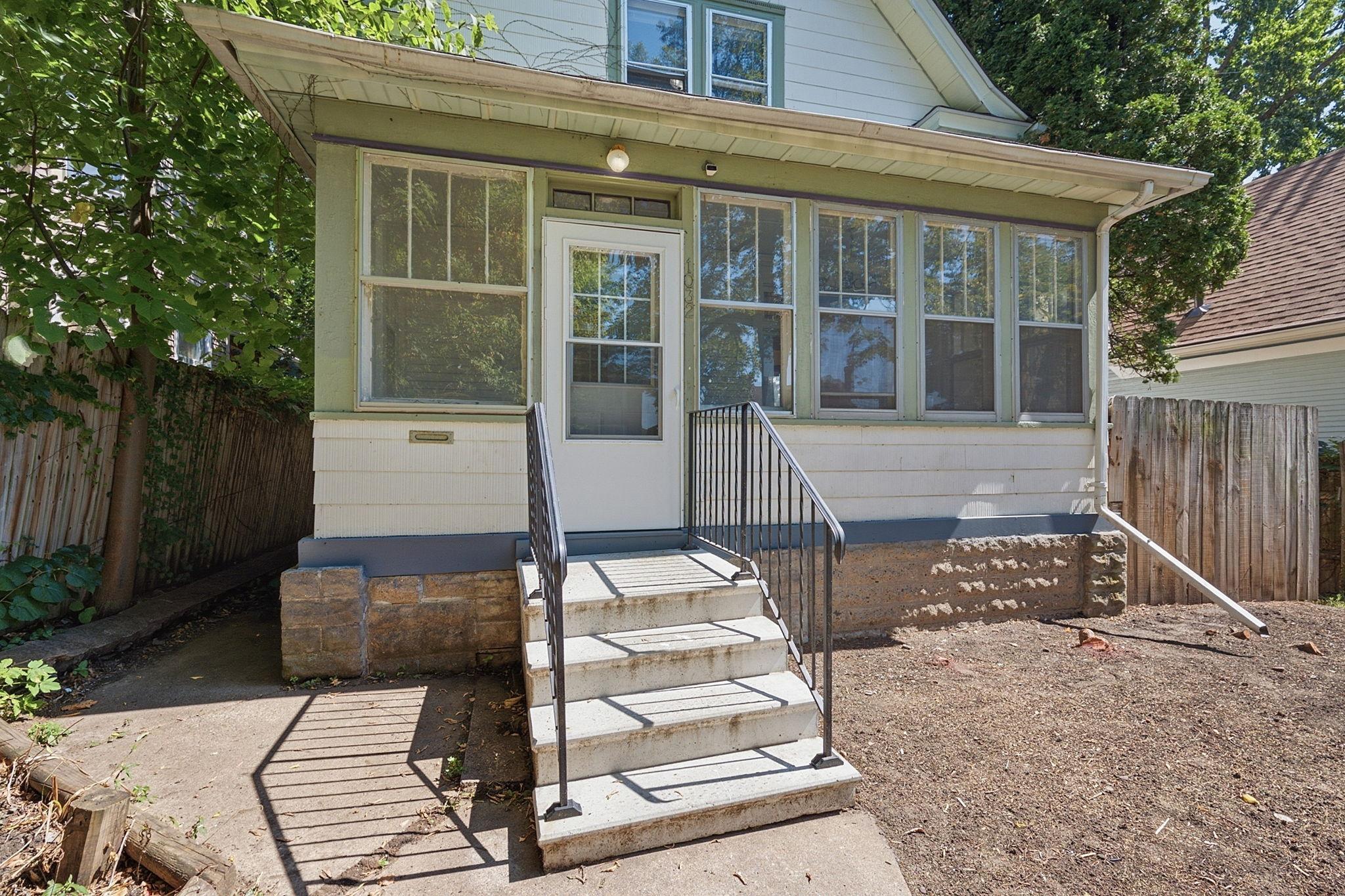 1032 Desoto Street