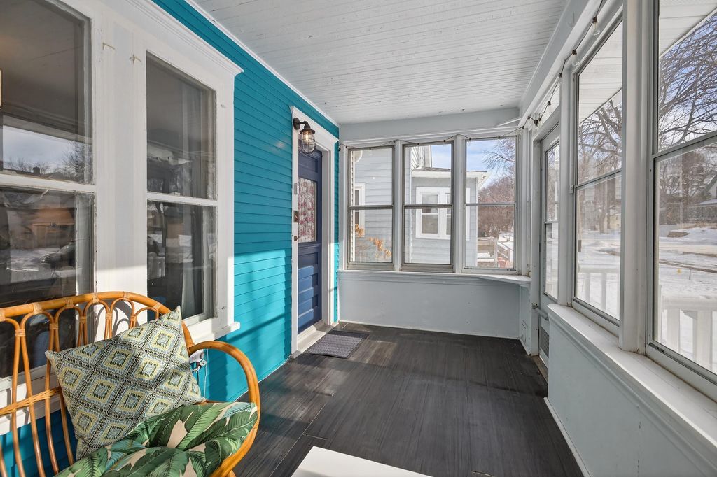 Photo of 147 Hurley Street E, West Saint Paul, MN 55118 (MLS # 7007882)