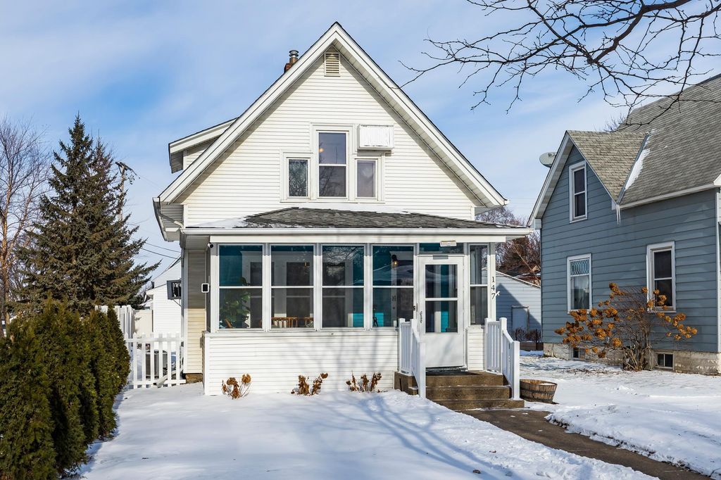 Photo of 147 Hurley Street E, West Saint Paul, MN 55118 (MLS # 7007882)