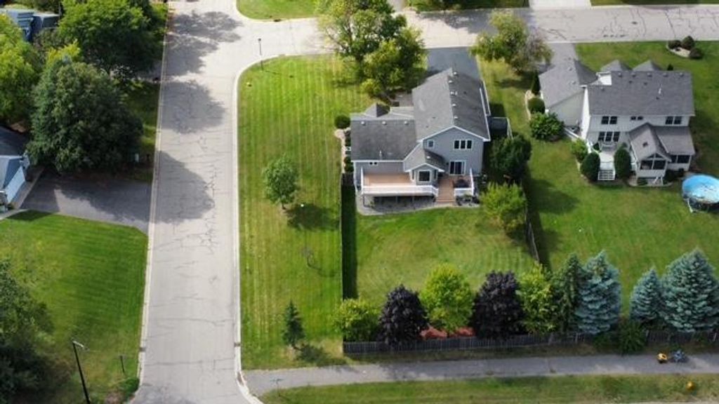 Photo of 5400 Teakwood Lane N, Plymouth, MN 55442 (MLS # 7003604)