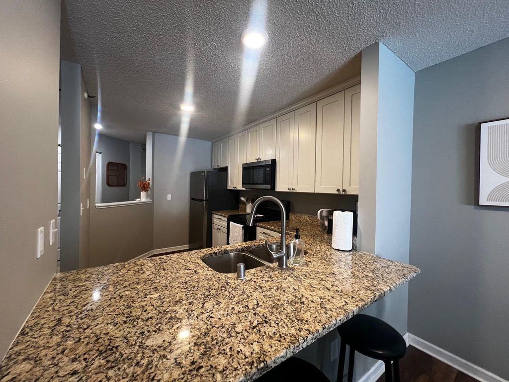 Photo of 7606 York Avenue S #7107, Edina, MN 55435 (MLS # 7021654)