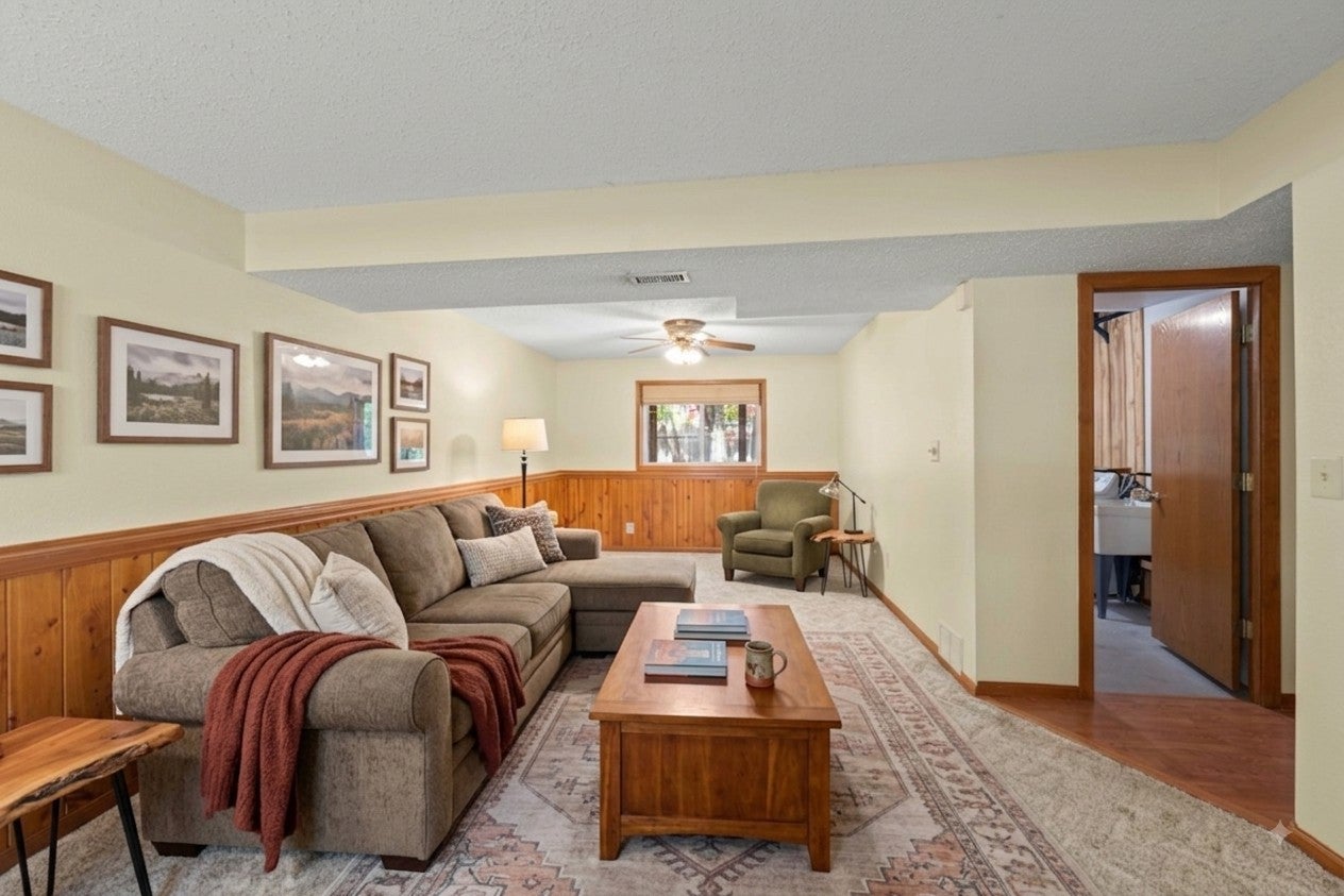 5419 185th Street W