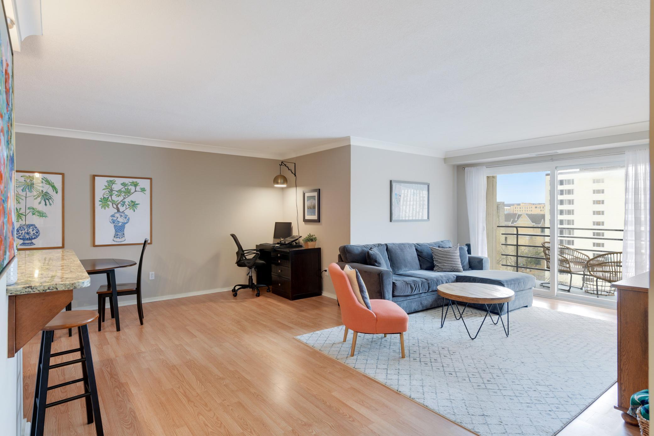 1200 Nicollet Mall 914
