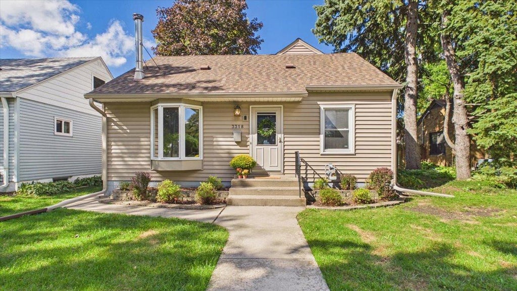 Photo of 3318 Ulysses Street NE, Minneapolis, MN 55418 (MLS # 7134990)