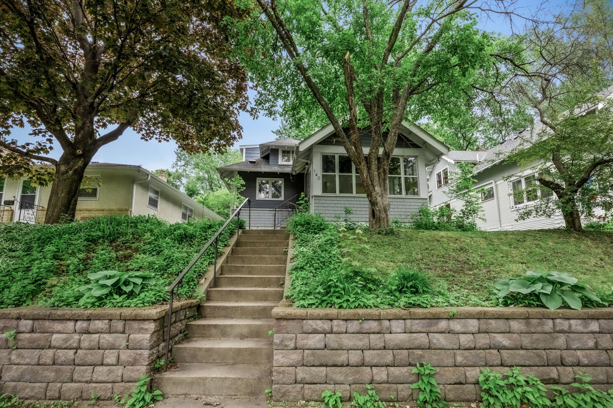 140 Fairview Avenue S