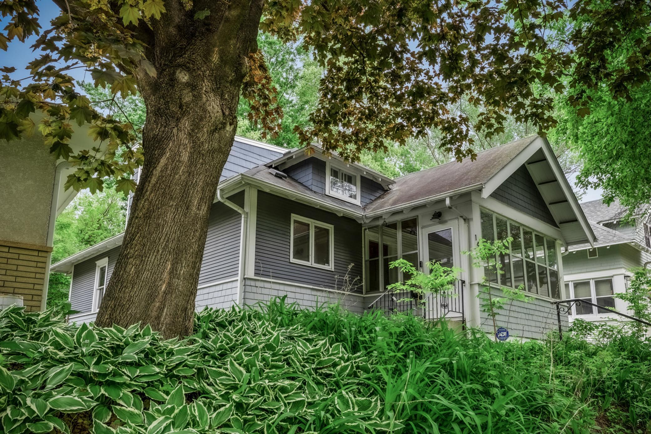 140 Fairview Avenue S