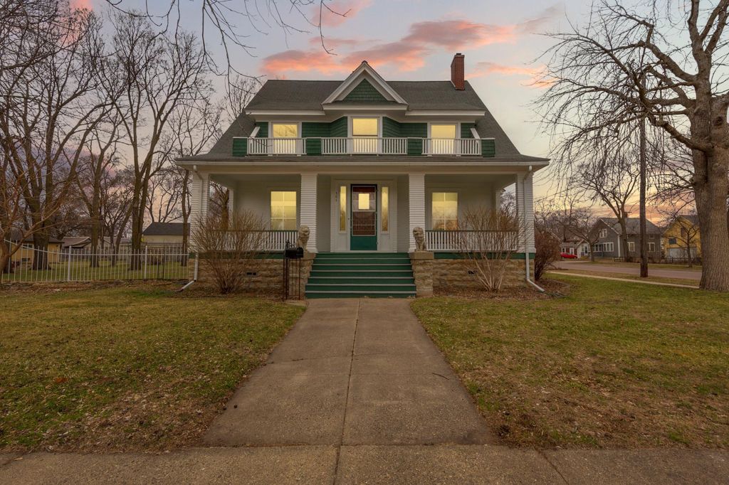 Photo of 504 7th Street NW, Faribault, MN 55021 (MLS # 7046739)