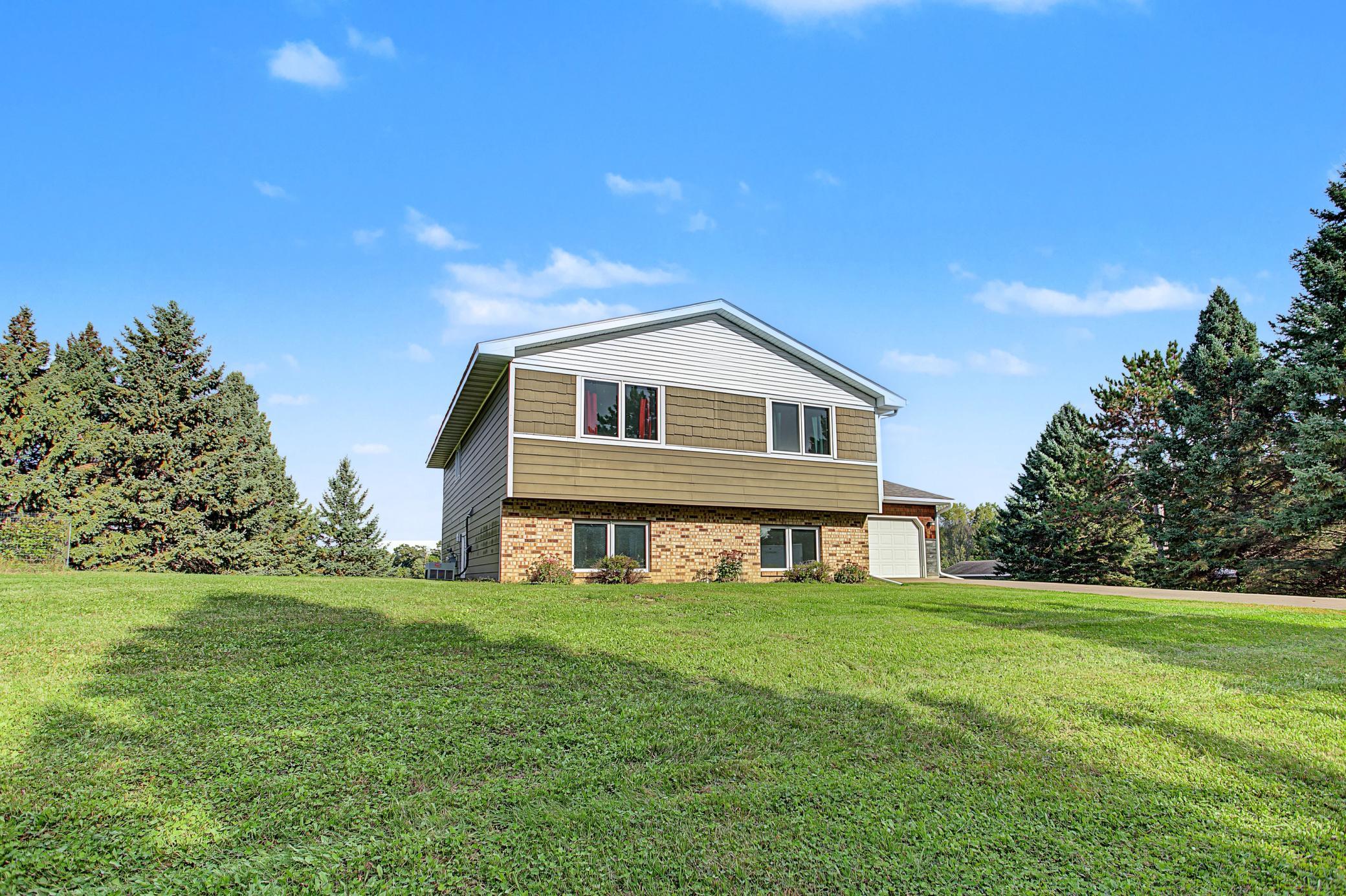 11409 Manning Trail N
