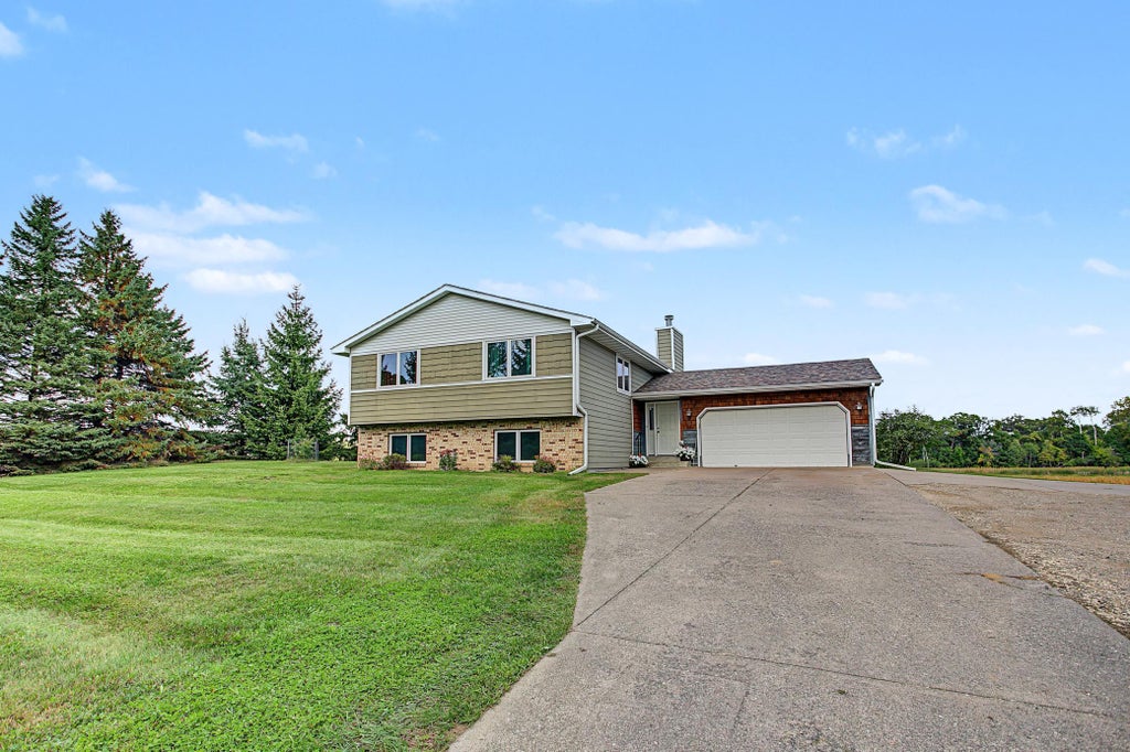 Photo of 11409 Manning Trail N, Stillwater, MN 55082 (MLS # 7154407)