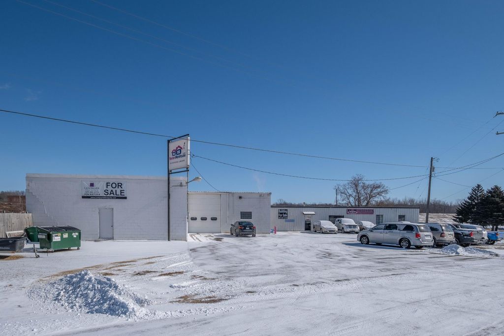 Photo of 1000 N River Drive, North Mankato, MN 56003 (MLS # 7035124)