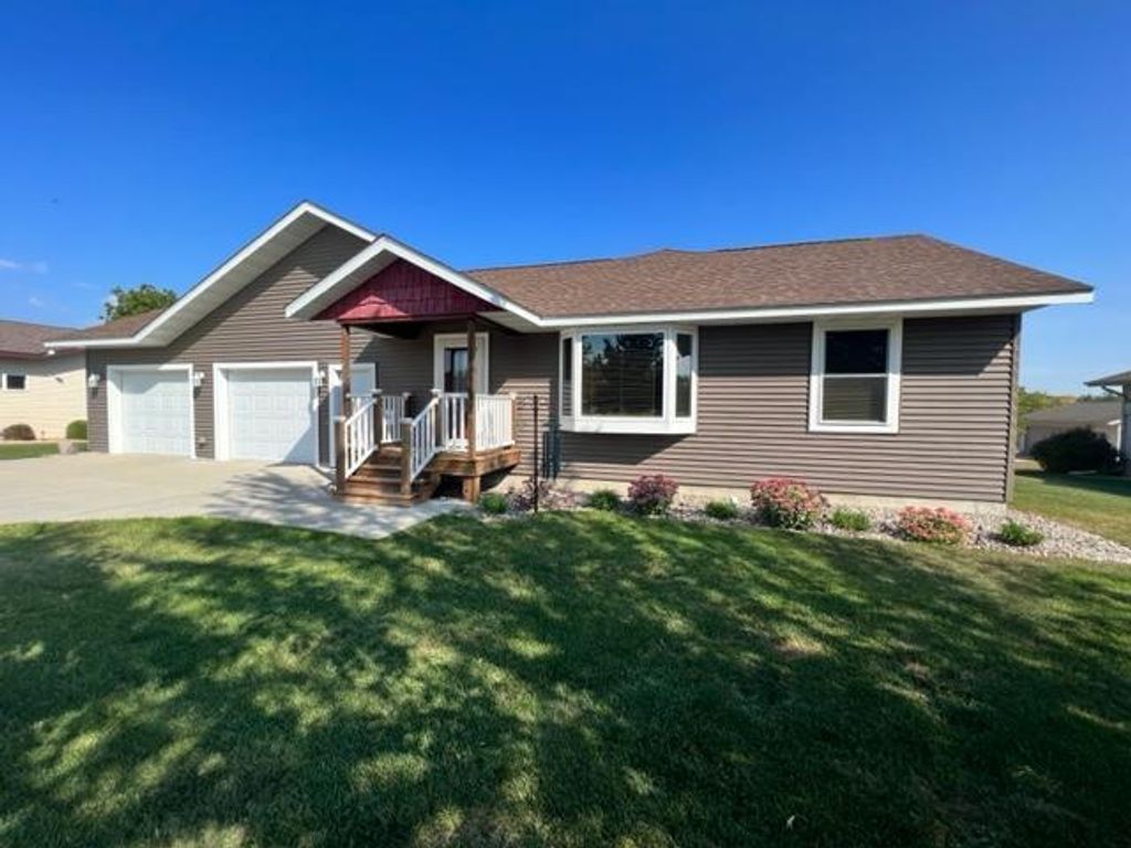 Photo of 412 8th Street SW, Wadena, MN 56482 (MLS # 6437813)