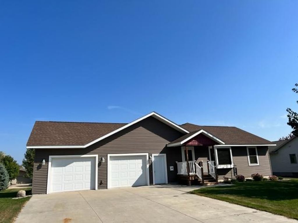 Photo of 412 8th Street SW, Wadena, MN 56482 (MLS # 6437813)