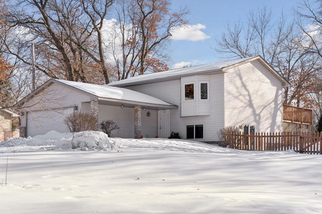 Photo of 10091 259th Avenue NW, Zimmerman, MN 55398 (MLS # 7001144)