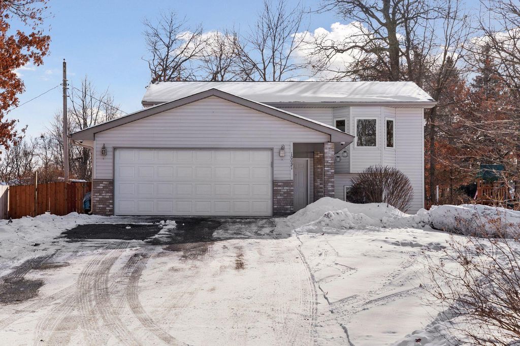 Photo of 10091 259th Avenue NW, Zimmerman, MN 55398 (MLS # 7001144)
