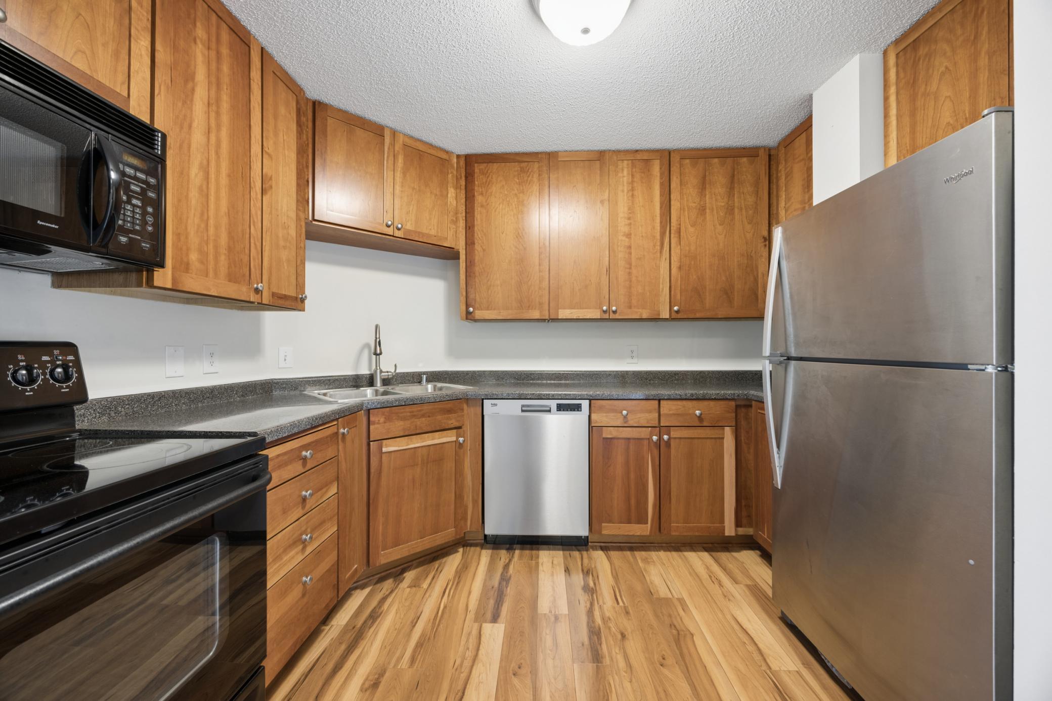 3131 Excelsior Boulevard 412