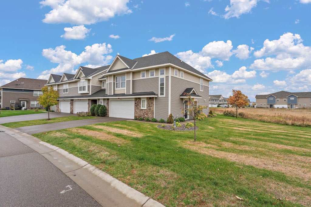 Photo of 4761 Equine Trail, Woodbury, MN 55129 (MLS # 7165442)
