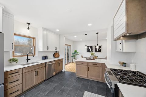 1010 Oak Ridge Road Hopkins MN 55305