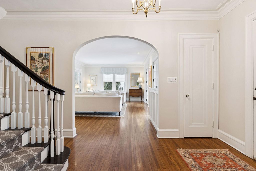 Photo of 4615 Browndale Avenue, Edina, MN 55424 (MLS # 7011859)