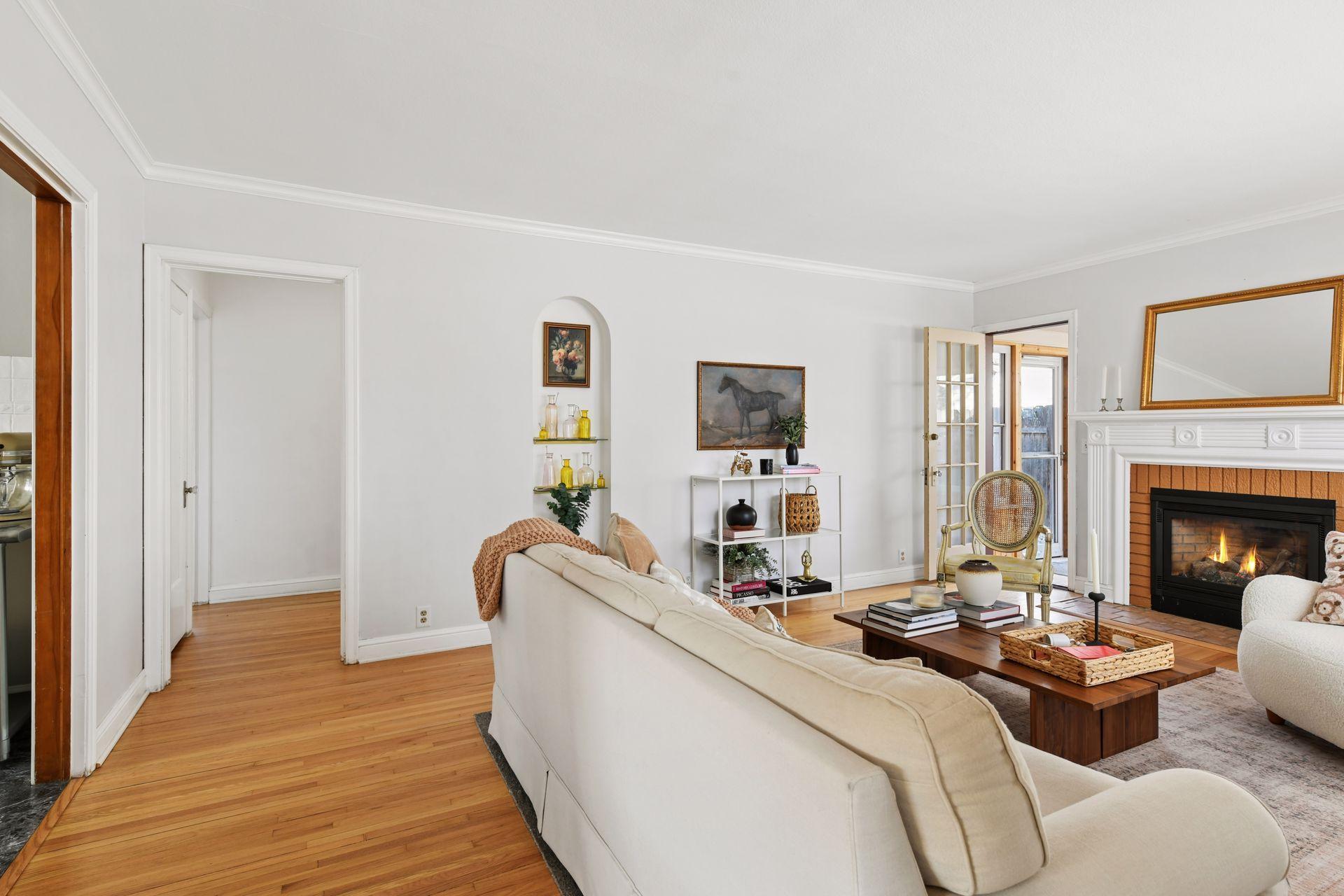 6608 Oliver Avenue S