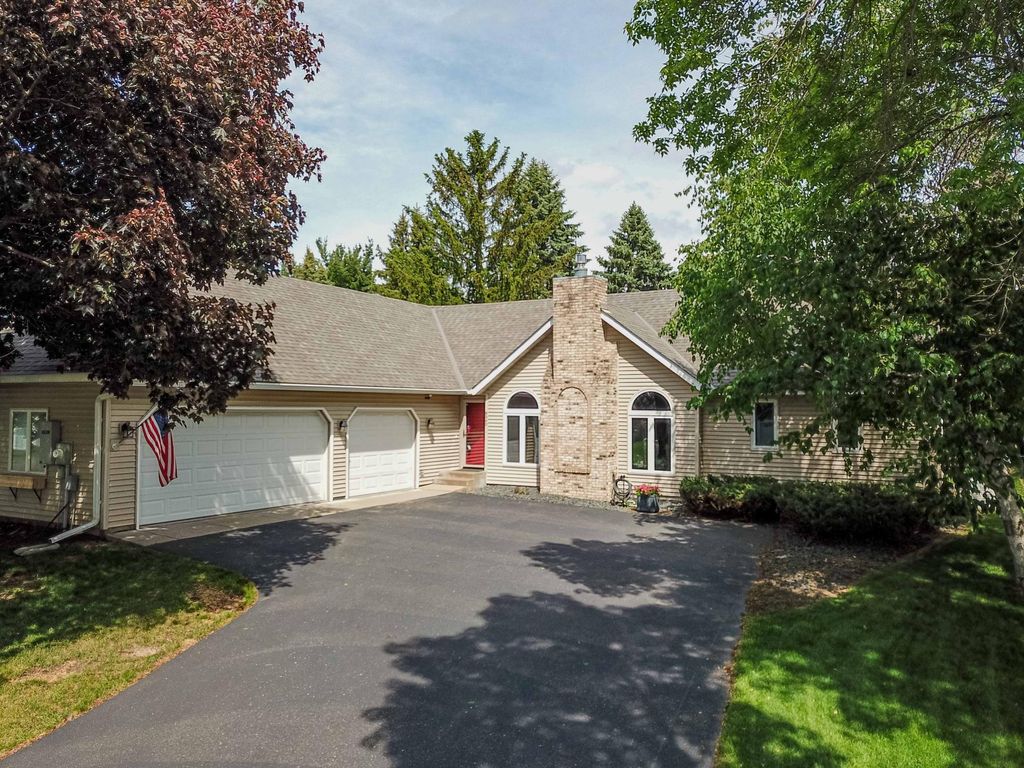 Photo of 9343 Hillside Trail S, Cottage Grove, MN 55016 (MLS # 7076895)