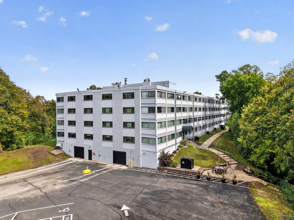 Photo of 2100 Valkyrie Drive NW #201, Rochester, MN 55901 (MLS # 7052165)