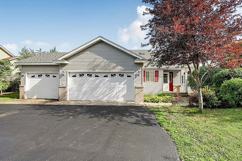 Photo of 1292 Fieldstone Drive, Sauk Rapids, MN 56379 (MLS # 7130806)