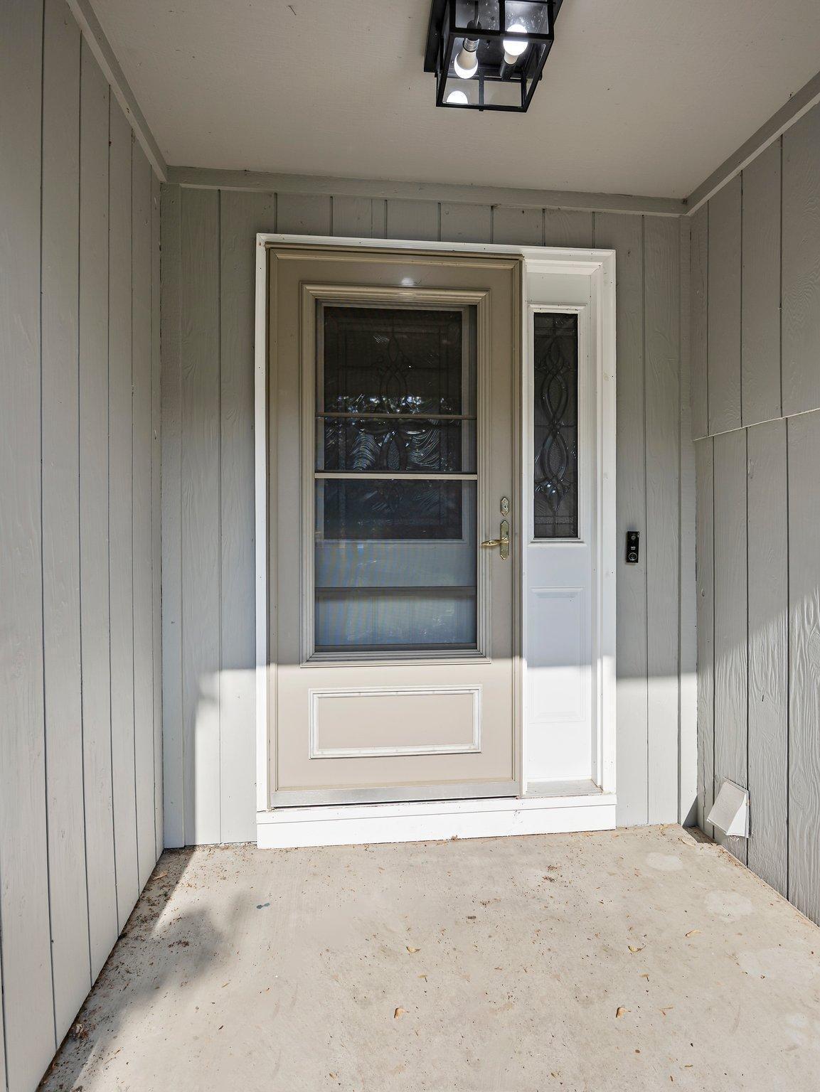 13617 Country Place