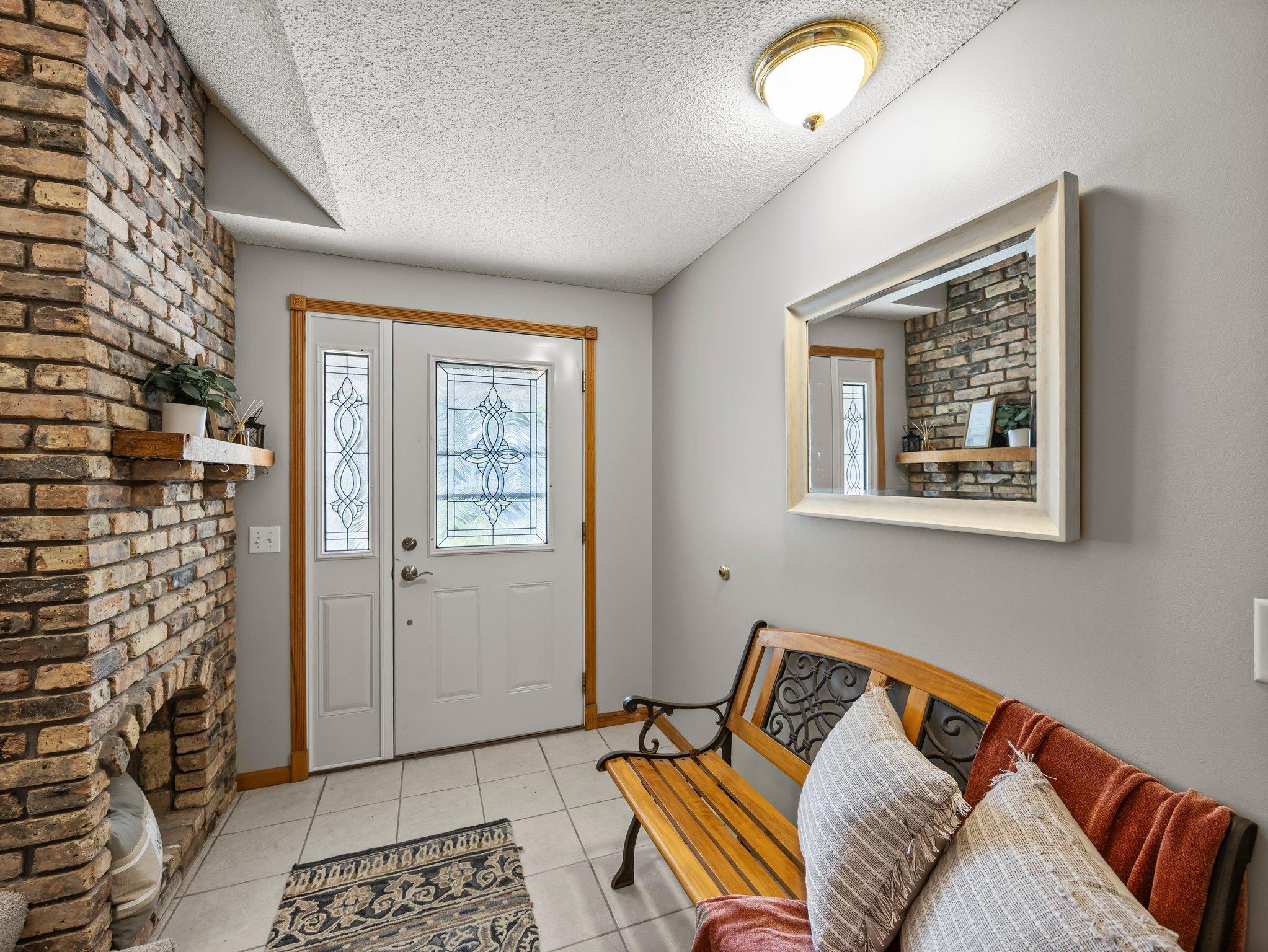 13617 Country Place