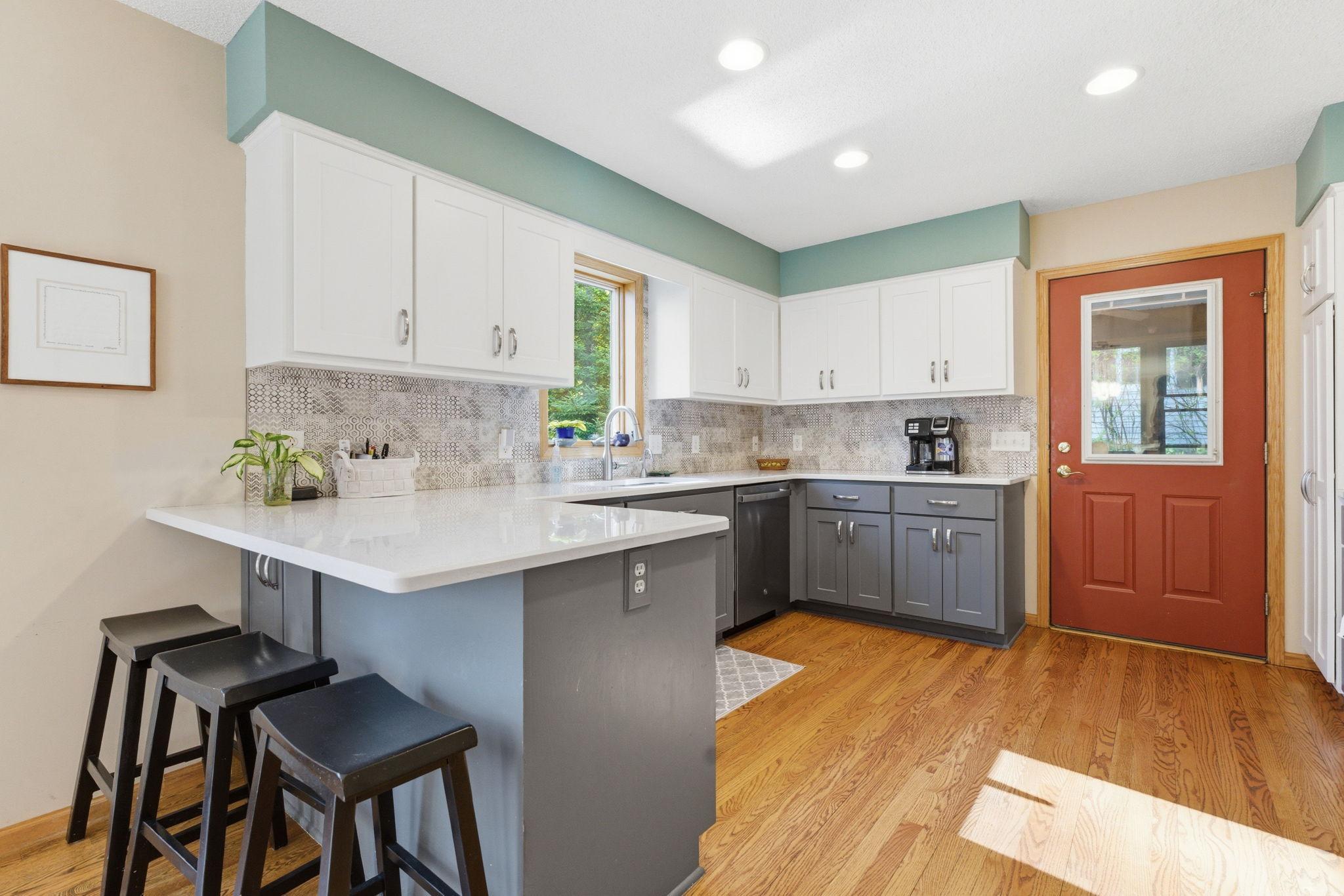 1646 Mayfield Heights Road