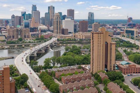 110 Bank Street SE L2601 Minneapolis MN 55414