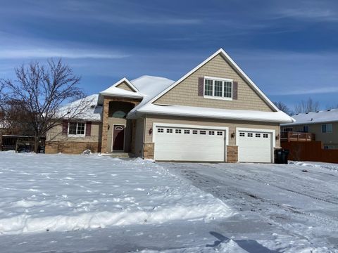 6176 Goodview Trail N Hugo MN 55038