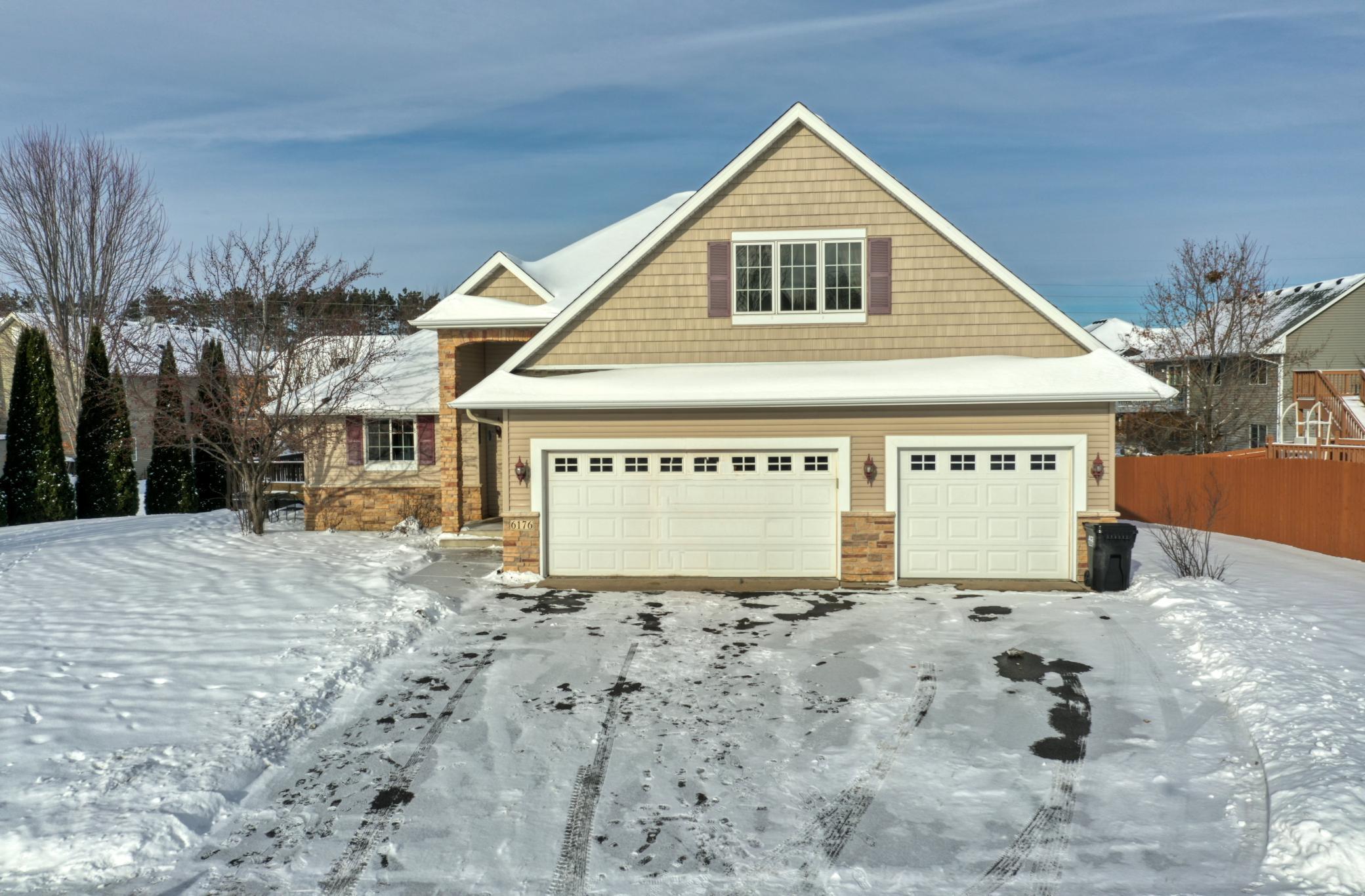 6176 Goodview Trail N