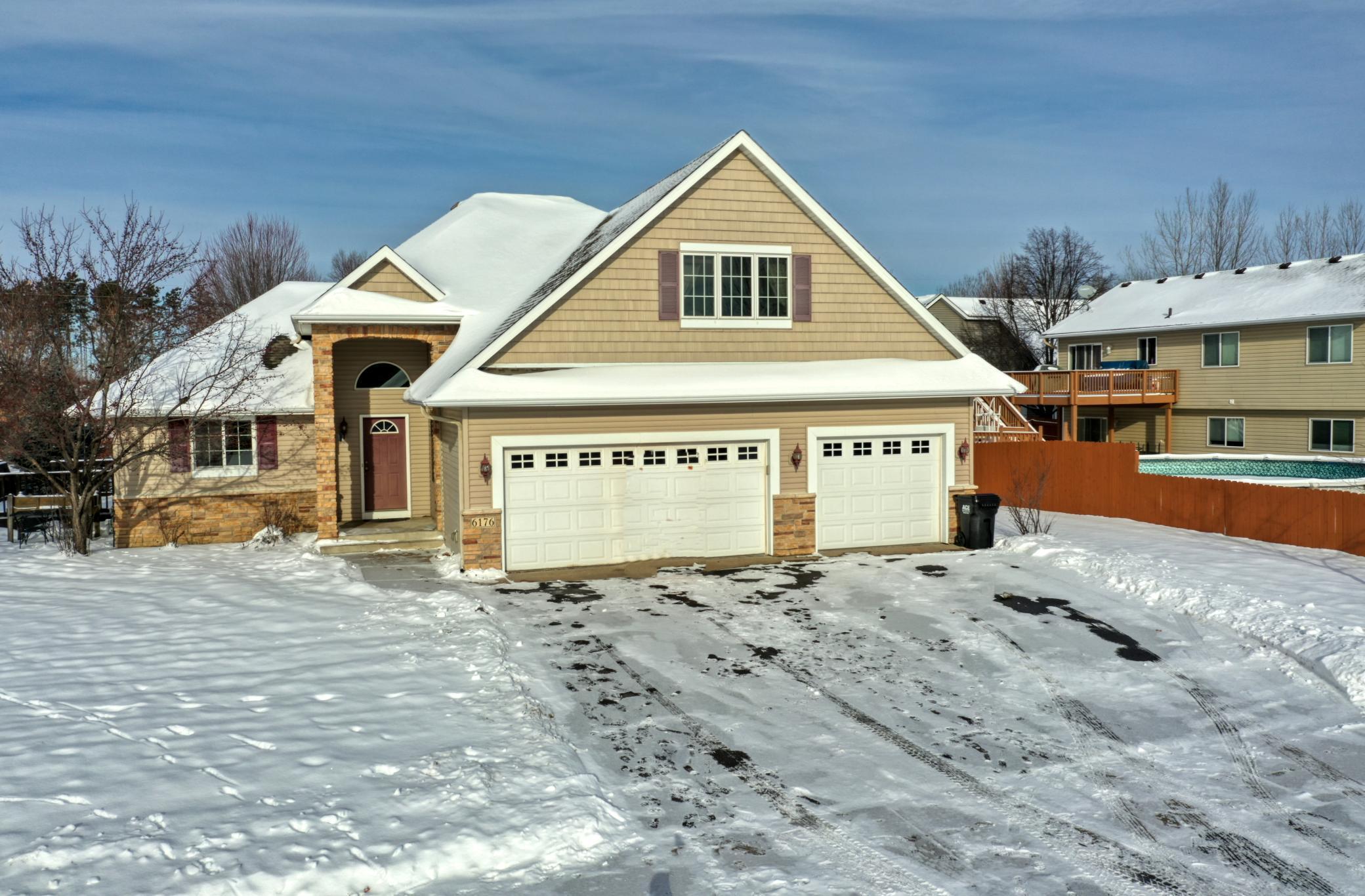 6176 Goodview Trail N