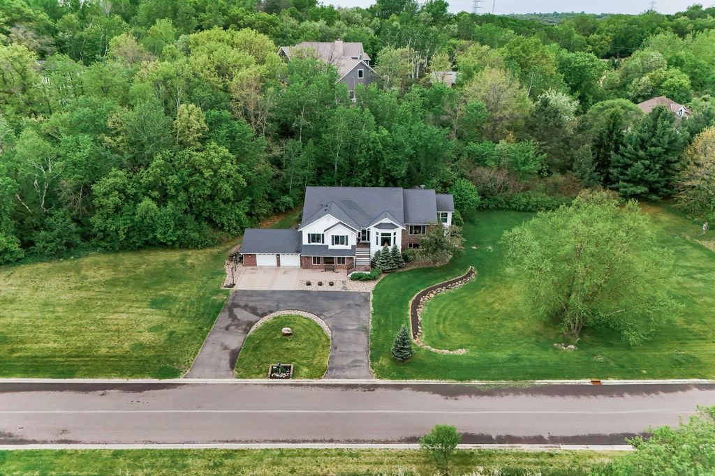 Photo of 9655 Barton Trail, Inver Grove Heights, MN 55077 (MLS # 7080479)