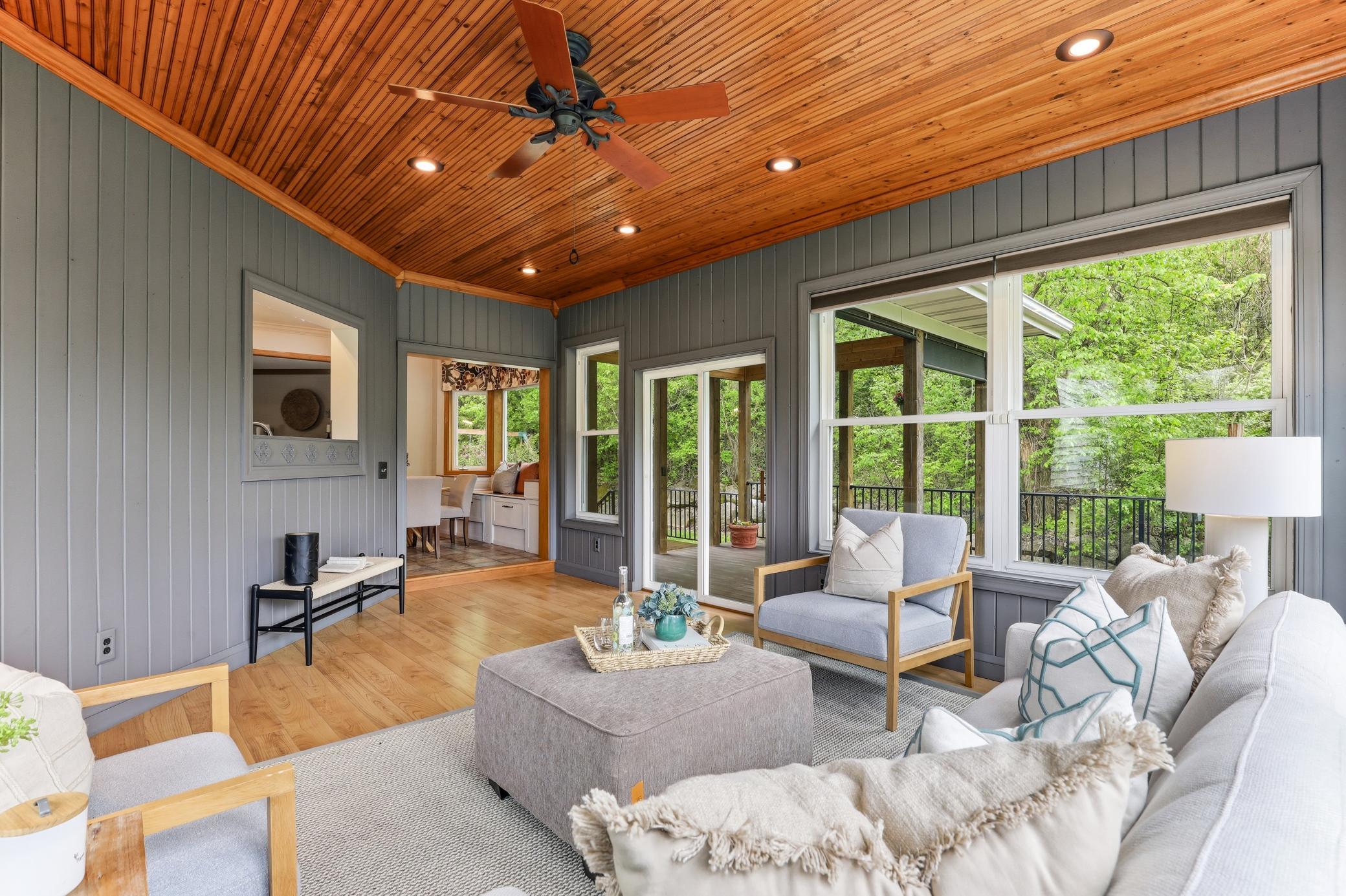 9655 Barton Trail
