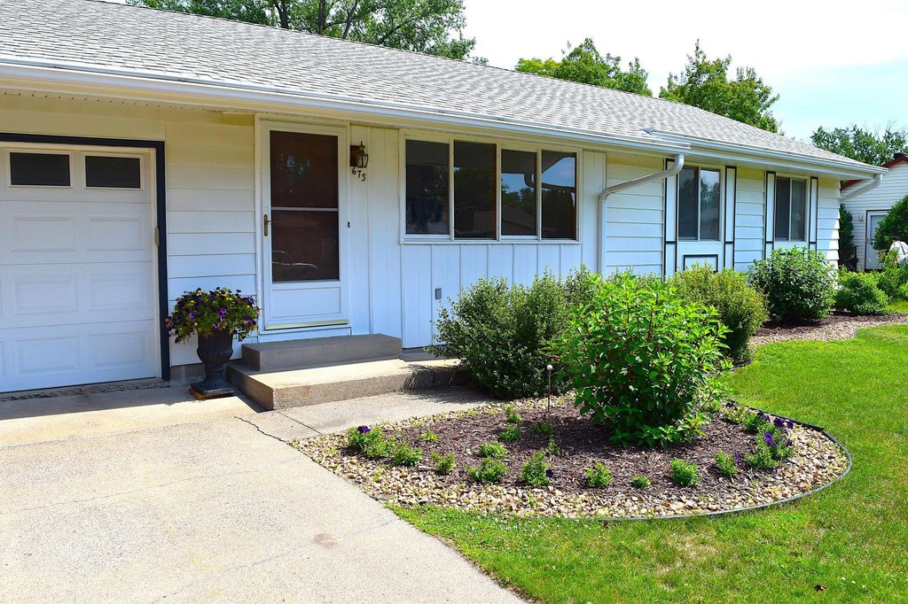 Photo of 673 109th Lane NE, Blaine, MN 55434 (MLS # 7100808)